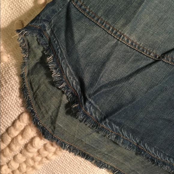 Cloth and stone skirt - Picture 3 of 4